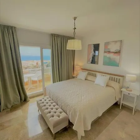 Wonderful Ocean View Townhouse! Ac! Parking! Pa01