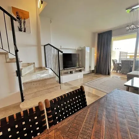 Townhouse Arenas Negras Pp-01 *
