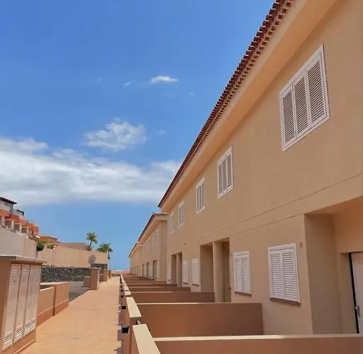 Wonderful Ocean View Townhouse! Ac! Parking! Pa01 *
